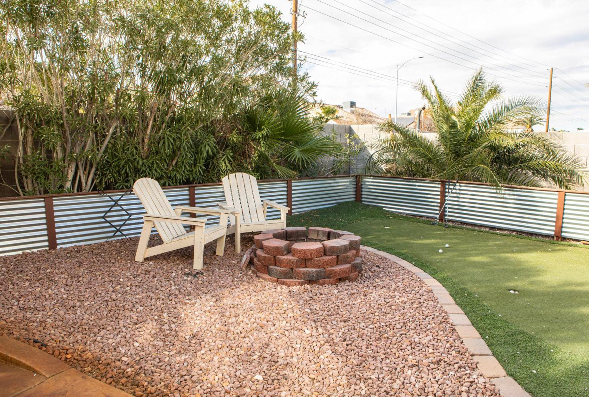 Comfy Expansive Home - Near The Strip - Heated Pool Las Vegas Exterior photo