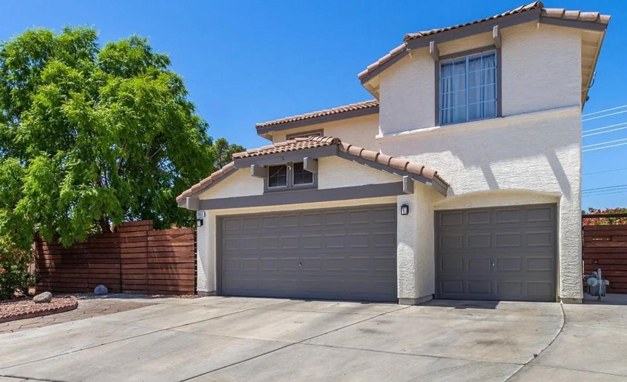 Comfy Expansive Home - Near The Strip - Heated Pool Las Vegas Exterior photo
