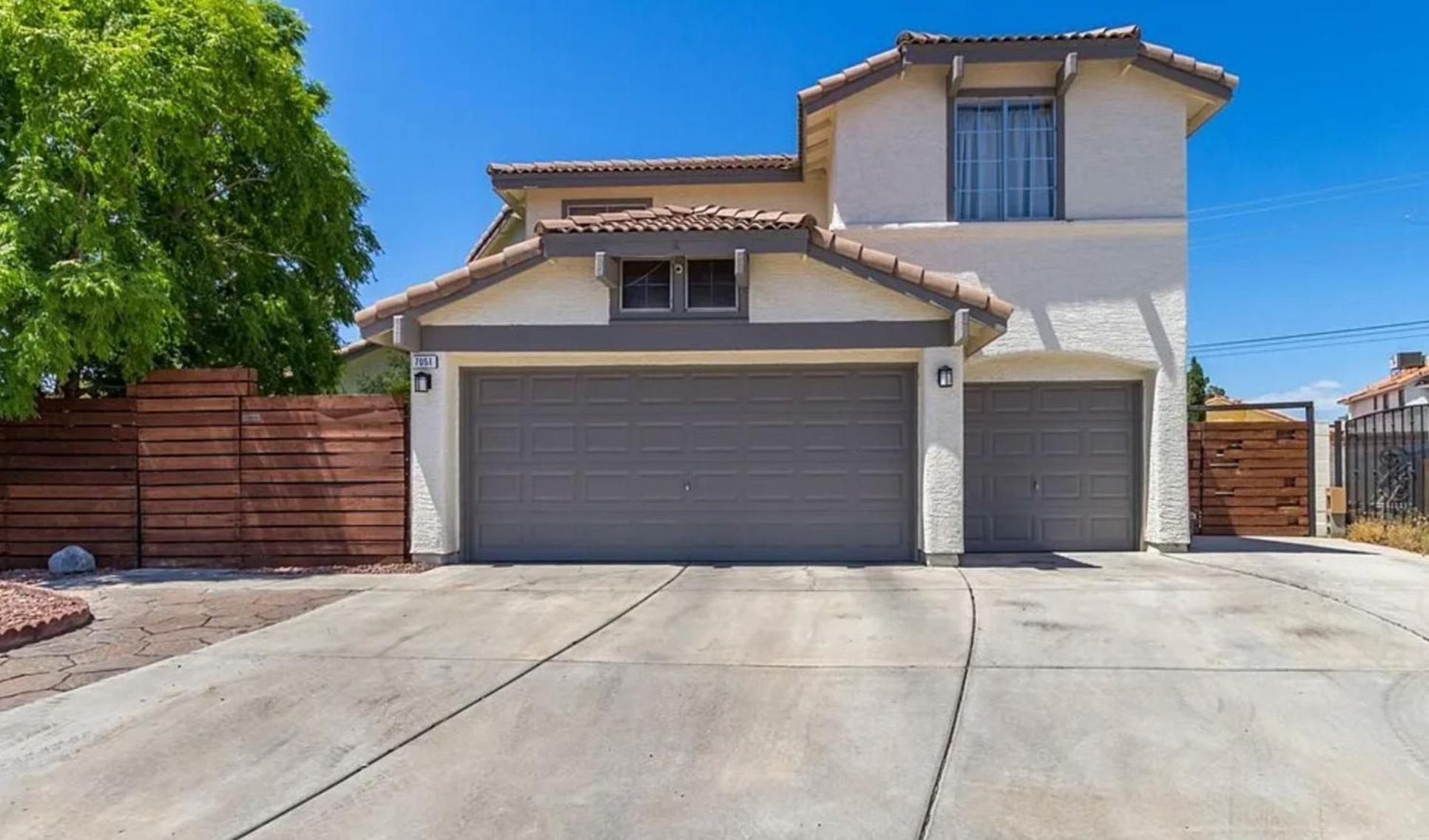 Comfy Expansive Home - Near The Strip - Heated Pool Las Vegas Exterior photo